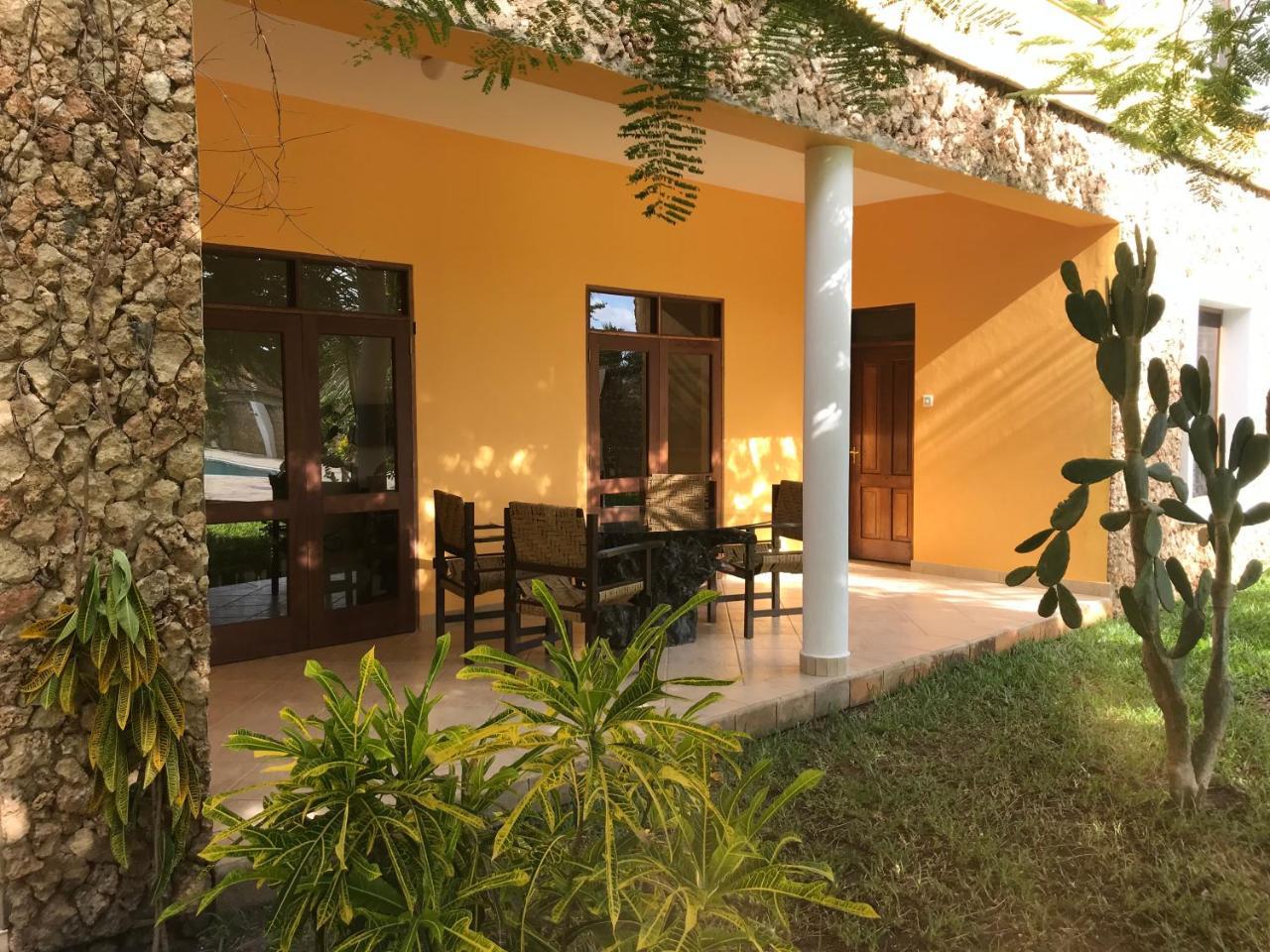 Flametree Beach Homes Diani Beach Exterior foto