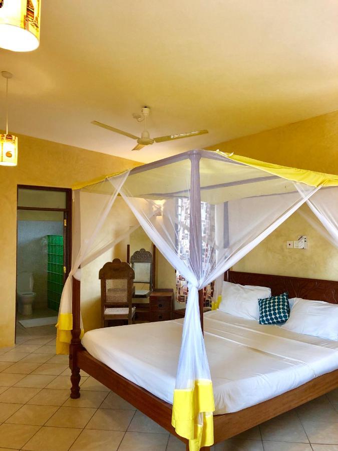 Flametree Beach Homes Diani Beach Exterior foto